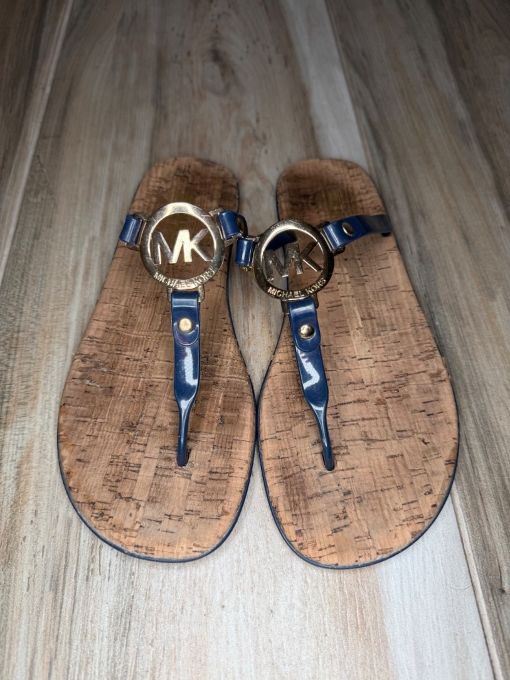 Michael Kors Navy Jelly T-Strap Cork Sole Women Sandal 8 MK Gold Logo Flip Flops - Picture 3 of 7